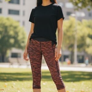 Under Armour Orange-Gray Patterned Capri Leggings